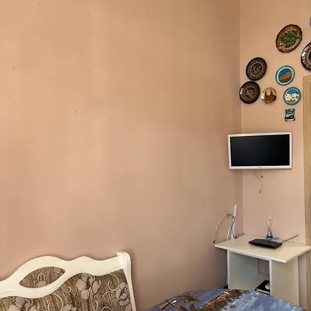подобова оренда 2-поверхової 4-кімнатної квартири в центрі одеси Appartement Odessa