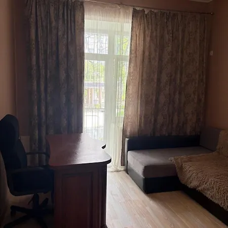 подобова оренда 2-поверхової 4-кімнатної квартири в центрі одеси Lejlighed Odessa