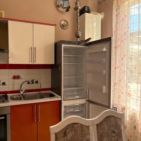 Lejlighed подобова оренда 2-поверхової 4-кімнатної квартири в центрі одеси